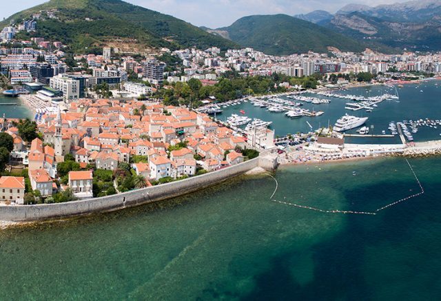 Tarihi şehrin yanıbaşında