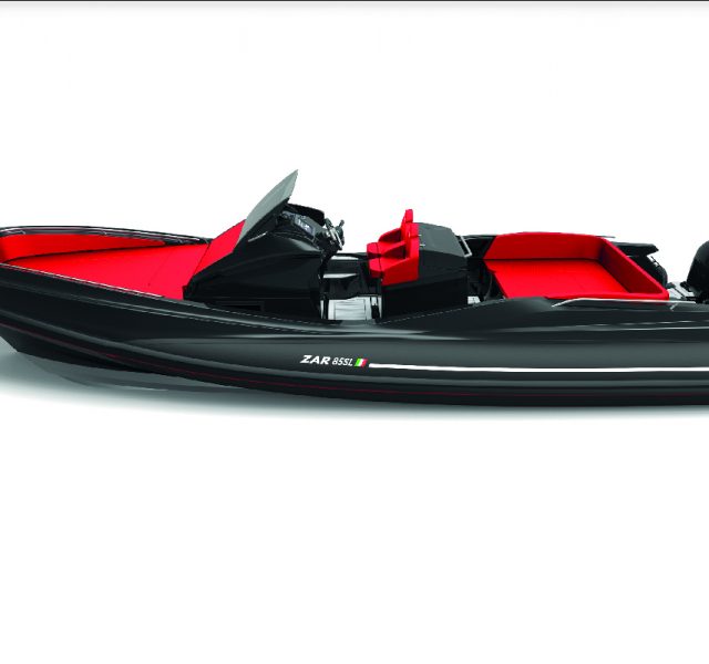 40 knot’ta seyir ediyor