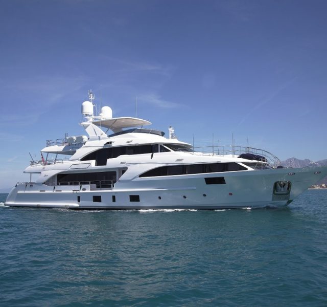 Lady Lillian seyre hazır