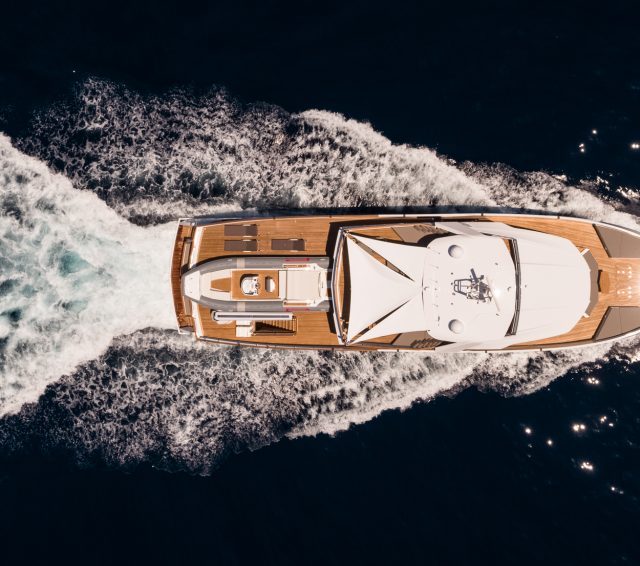 En iyi Explorer Tekne