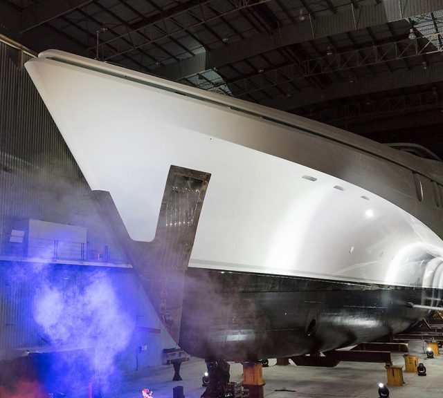 Echo Yachts dünyanın en büyük üç gövdeli yatı White Rabbit Golf’ü lanse etmeye hazırlanıyor