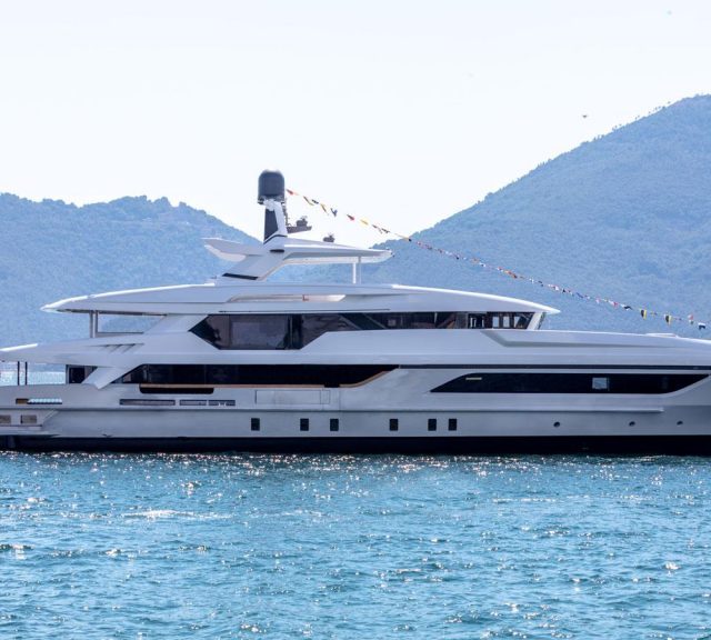 2018 Cannes Yachting Festival’in 5 en büyük süperyatı