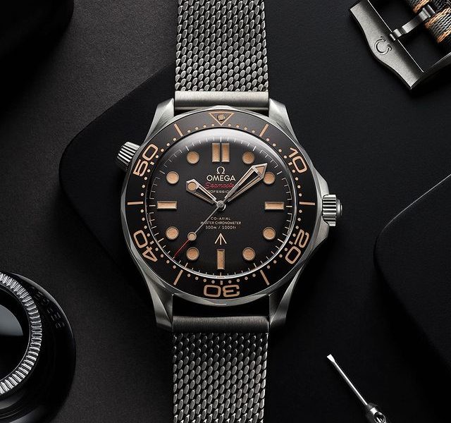 Omega Seamaster Diver 300M 007 Edition