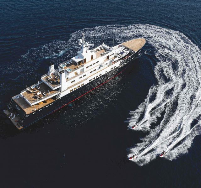 Küllerinden doğan Bleu de Nimes