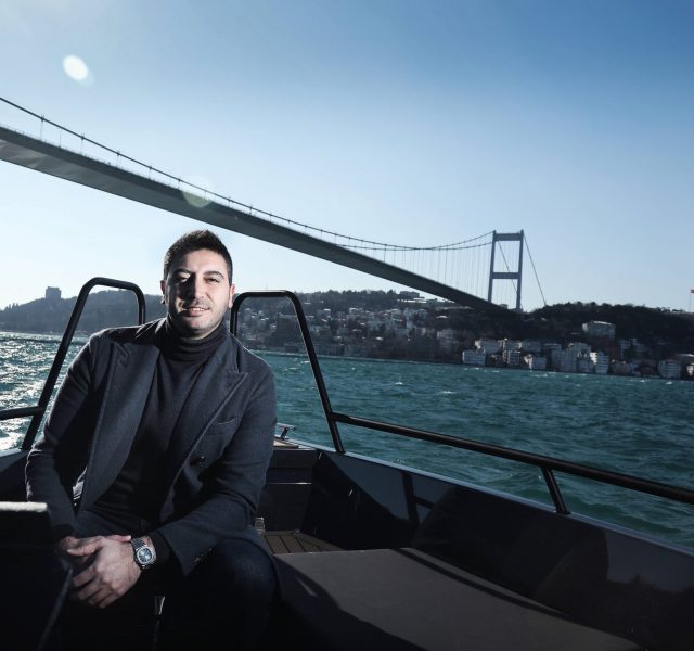 Boğaz’ın dalgalarına karşı